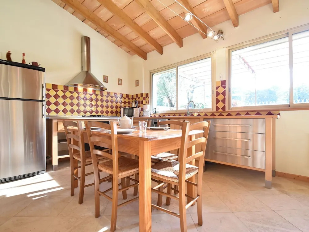 Modern Holiday Home in Saint-geniès With Private Pool