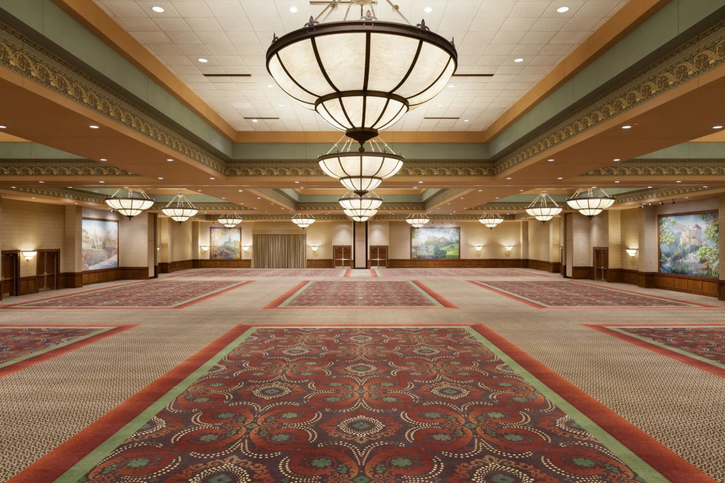 Chateau on the Lake Resort Spa and Convention Center