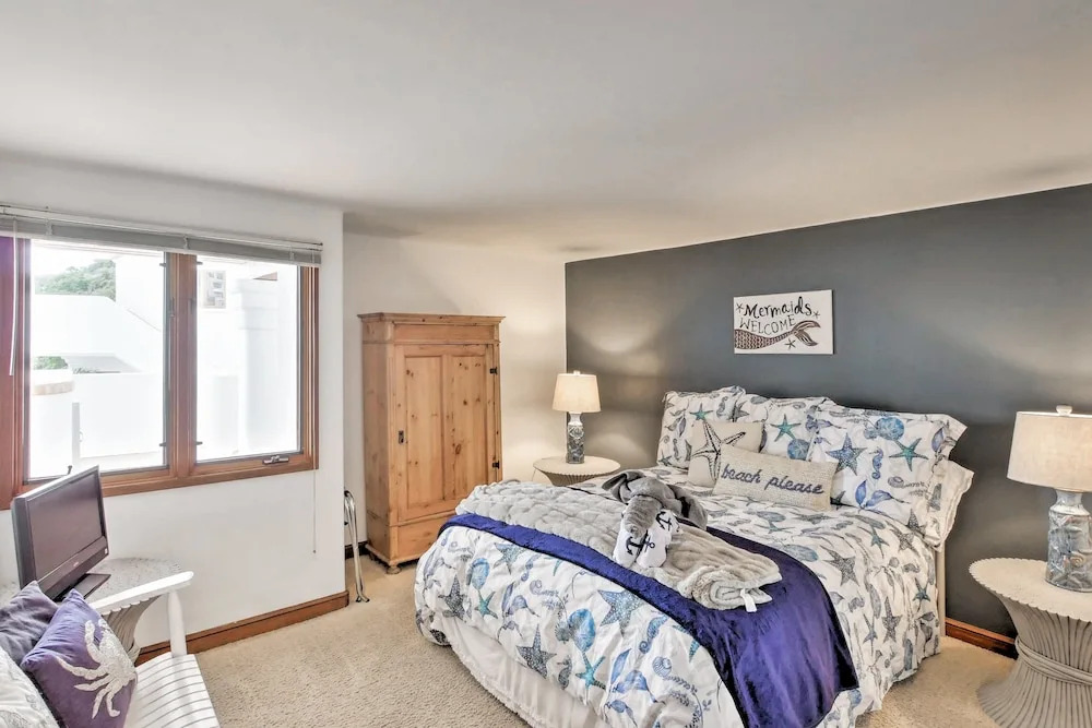 Ocean-view Hamilton Cove Oasis: Pool, Tennis & Gym 2 Bedroom Villa