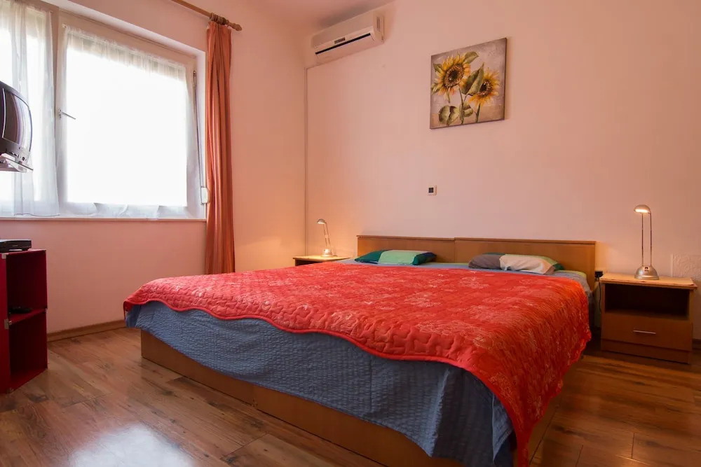 Apartments Nada