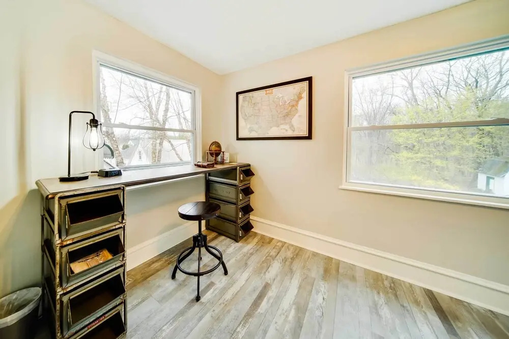 Meadville Apartment w/ Deck < 2 Mi to Allegheny!