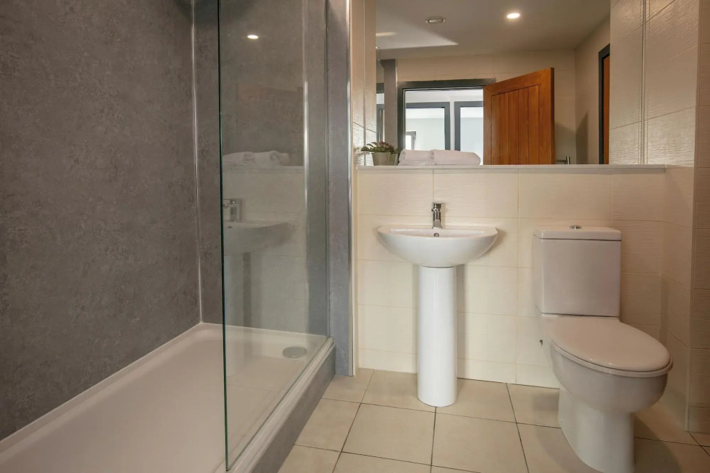 Dockside Aparthotel, Best Western Signature Collection