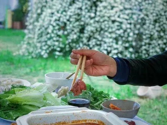 Rensheng He Shanju minsu
