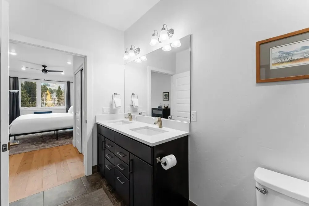 Clearwater Lofts #302, Building 1
