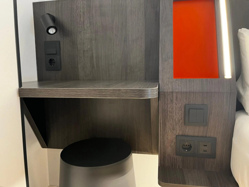 Отель Four Points Flex by Sheraton Madrid Atocha