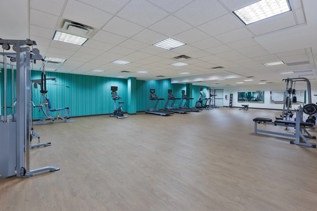 Holiday Inn Express Winnipeg Airport - Polo Park by IHG