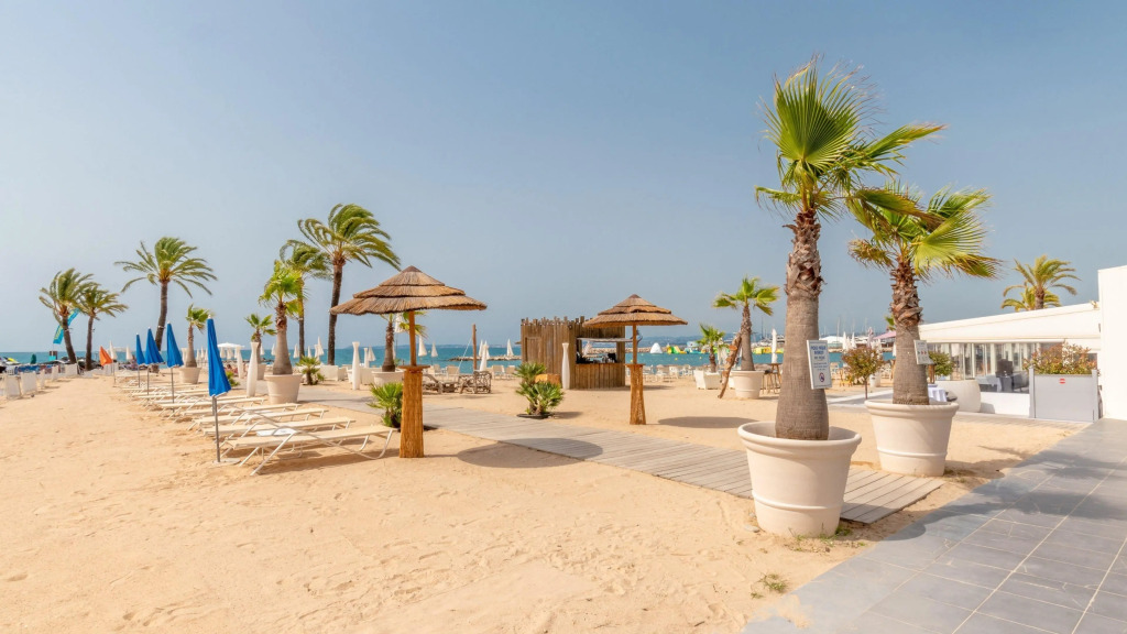 Holiday Inn Nice - Port St Laurent by IHG