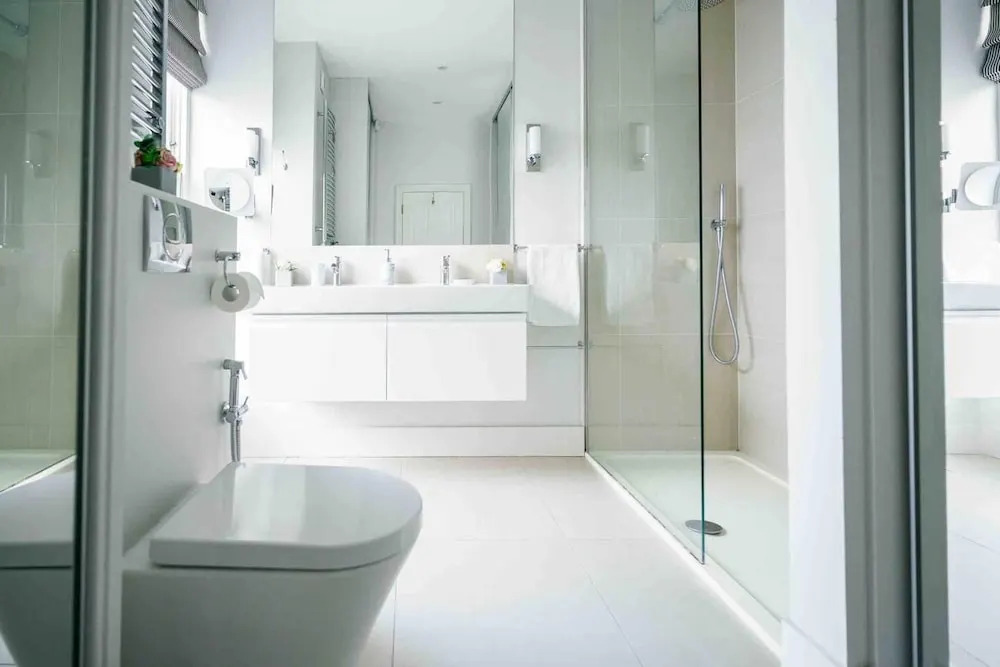 Spacious & Modern 3brs House in Central London
