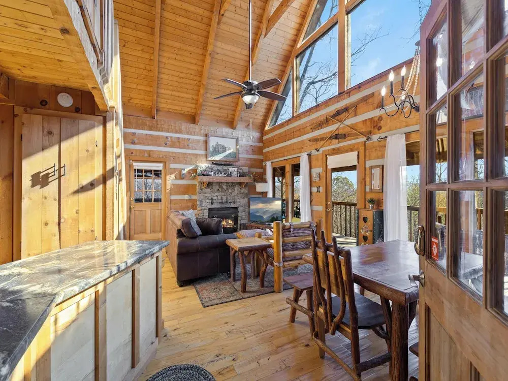 Little Bear Lookout by Jackson Mountain Rentals