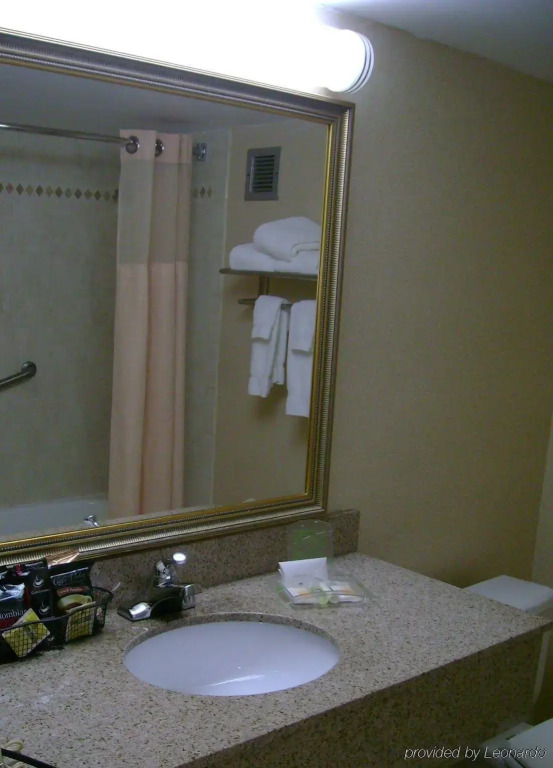 Holiday Inn Express Aberdeen-Chesapeake House by IHG