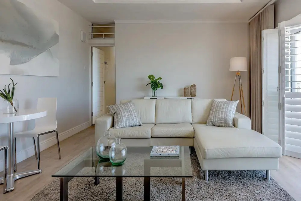 Peaceful Apartment in Camps Bay Sapphire Tide Suite