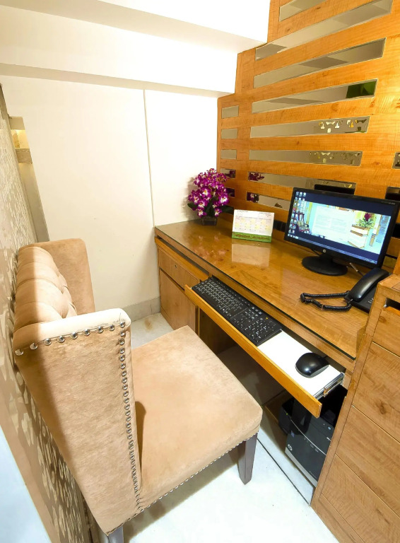 Hotel Star Palace - Near Karol Bagh Metro