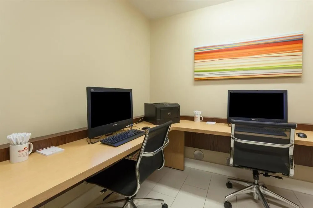 Hawthorn Suites By Wyndham Detroit Farmington Hills