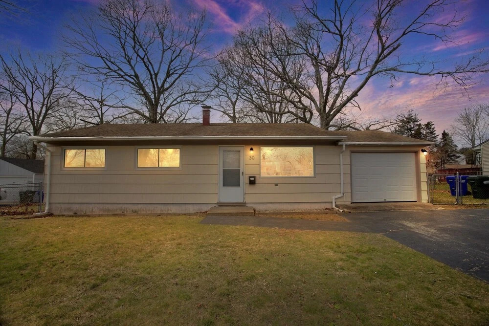Quiet And Cozy Mystic Ranch Close To Everything 3 Bedroom Home by Redawning