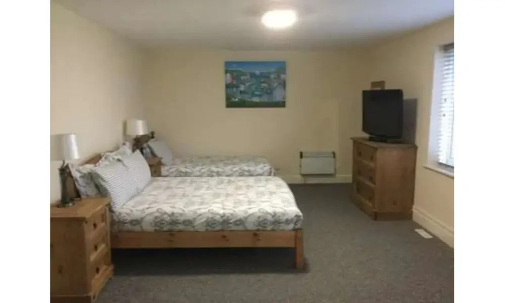 T & J Motel