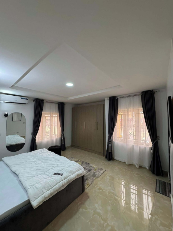 Summer Suites