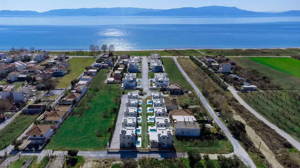 Thalassa Complex