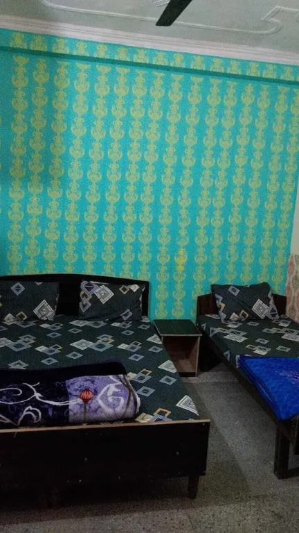 Hotel Gauri Shankar & Restaurant