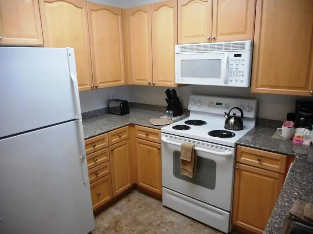 1301 Thomas Circle
