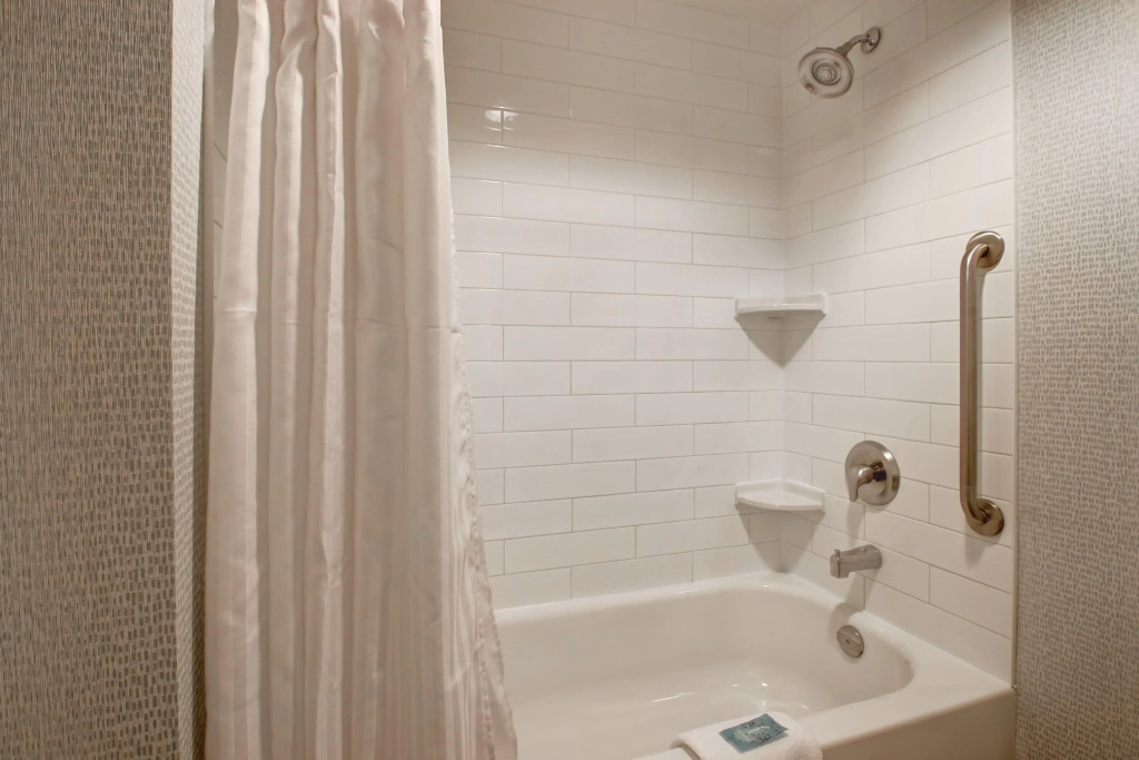 Holiday Inn Express Hotel & Suites Toronto - Markham by IHG