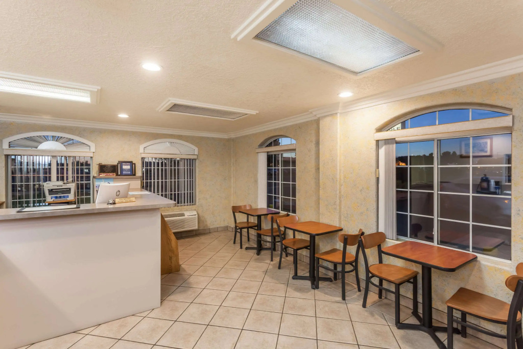 Travelodge by Wyndham Victorville