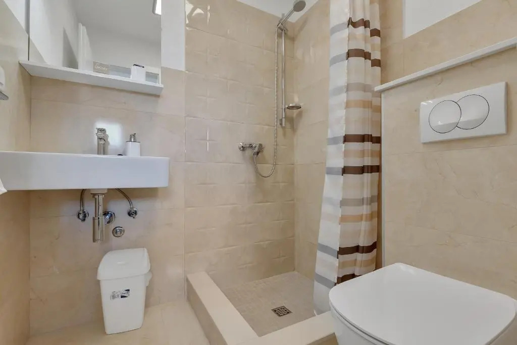 Family friendly apartments with a swimming pool Podgora, Makarska - 18920