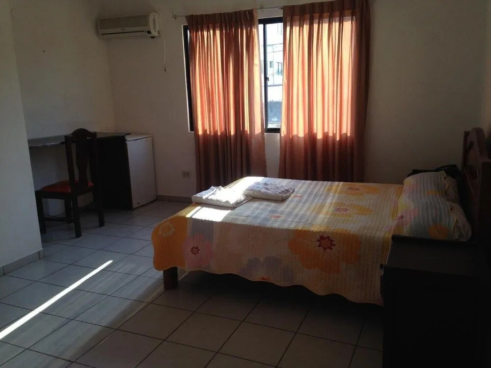 Hotel Jenecheru