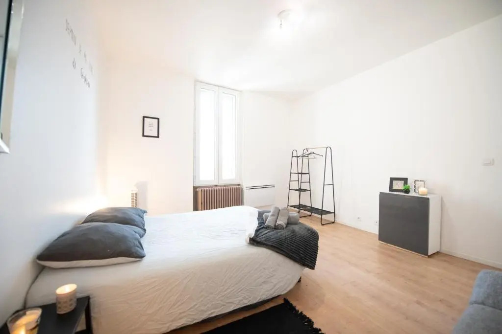 Aux portes de Lyon Tout confort emplacement idéale