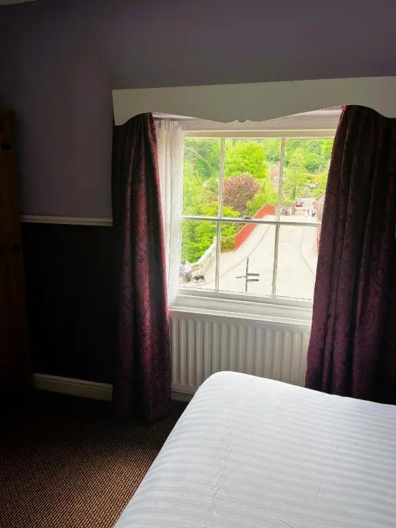 The Tontine Hotel & Bar