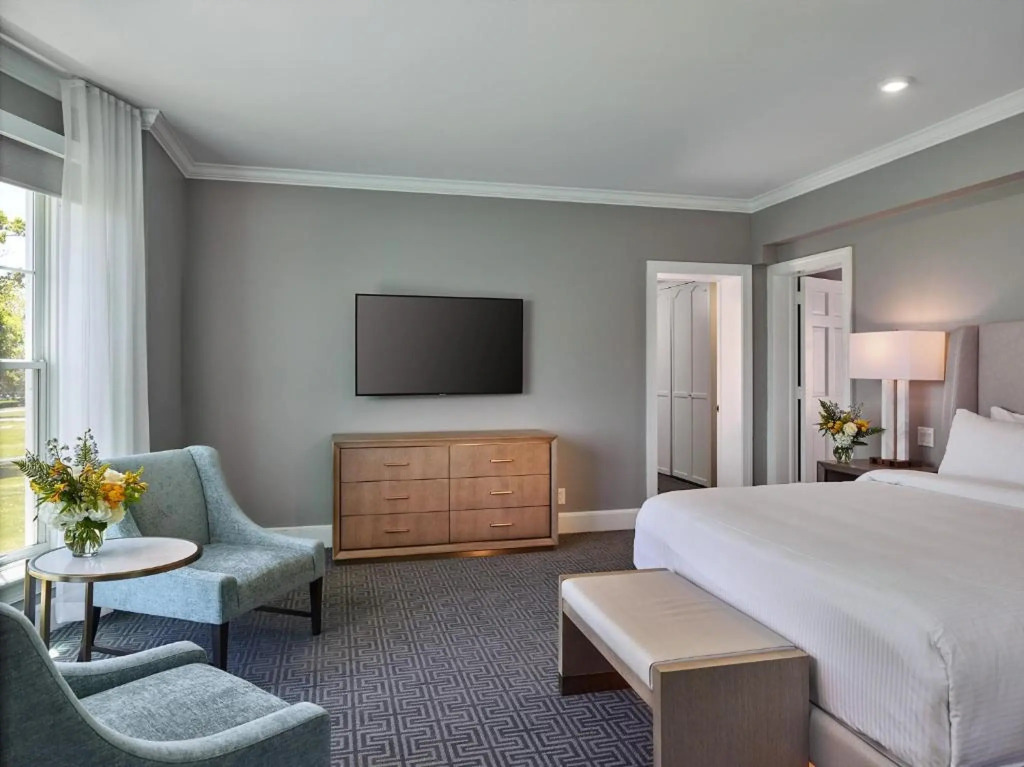 Seaview Hotel