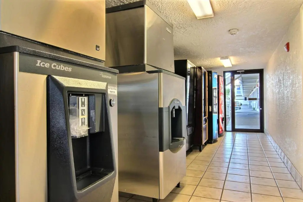 Motel 6-Amarillo, TX - Airport