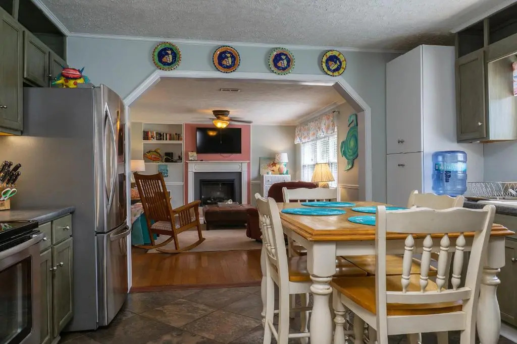 Barbee Beach House by Oak Island Accommodations