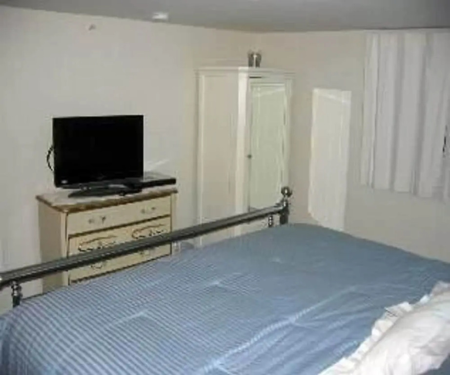 Pine Tree Inn