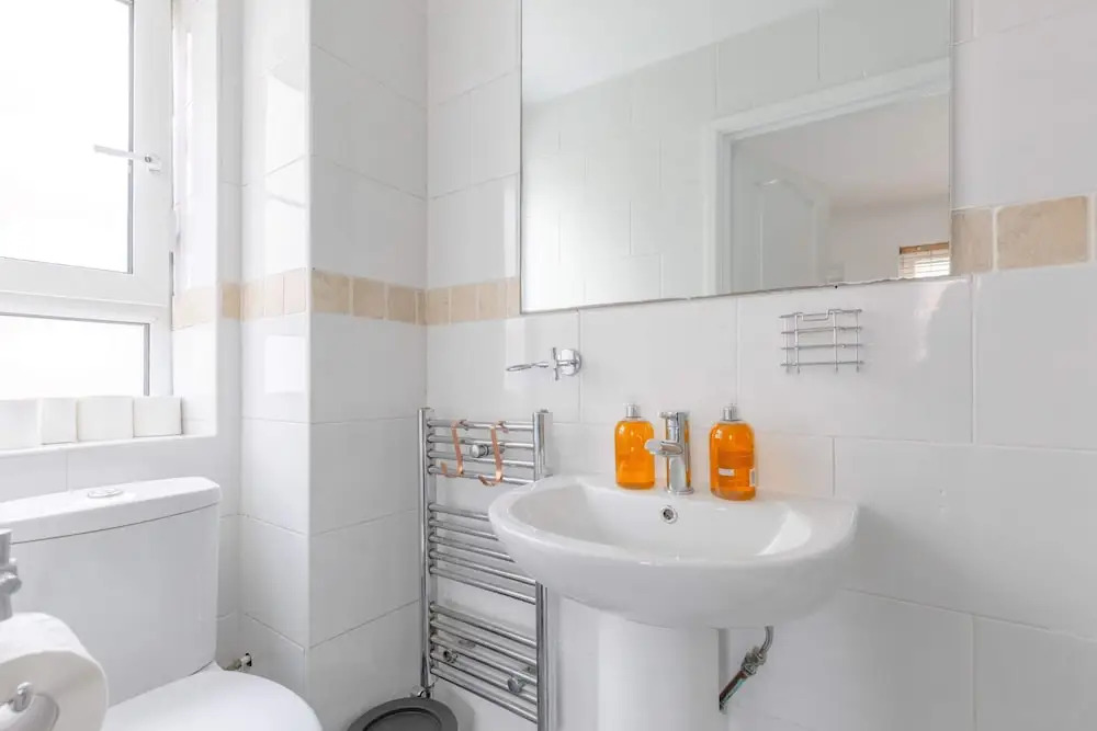 Spacious 3BD Flat, Close to Tube - Fulham!