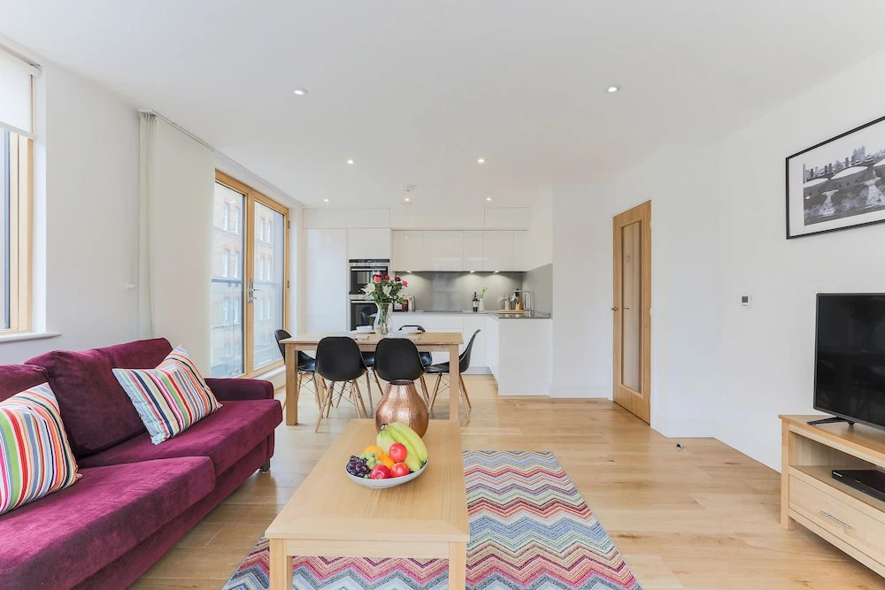 Lambeth North One