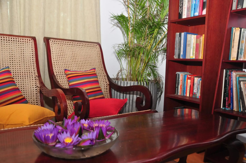 Villa Aroshina with Free drop off and pick up Galle city by Tuk Tuk