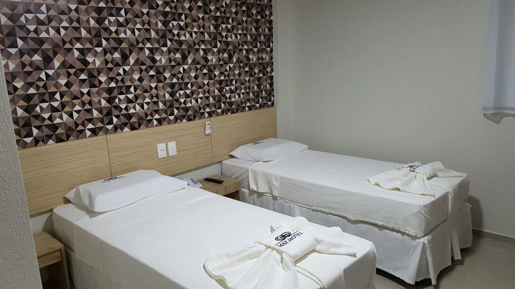 Max Hotel