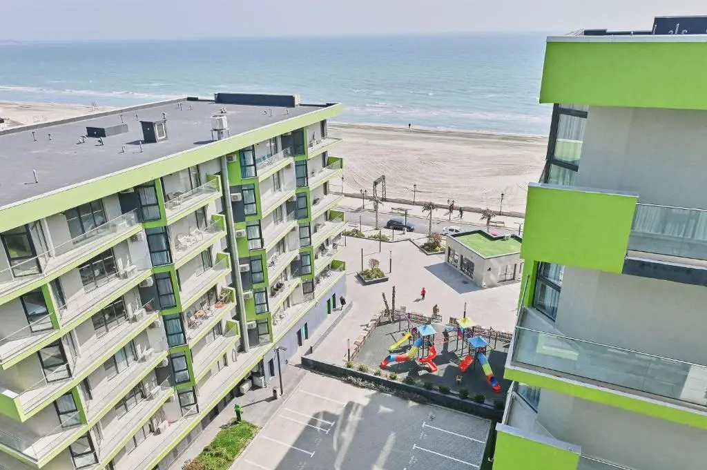 Diamond Sea View 2BR Apartment - Spa n Pools Resort
