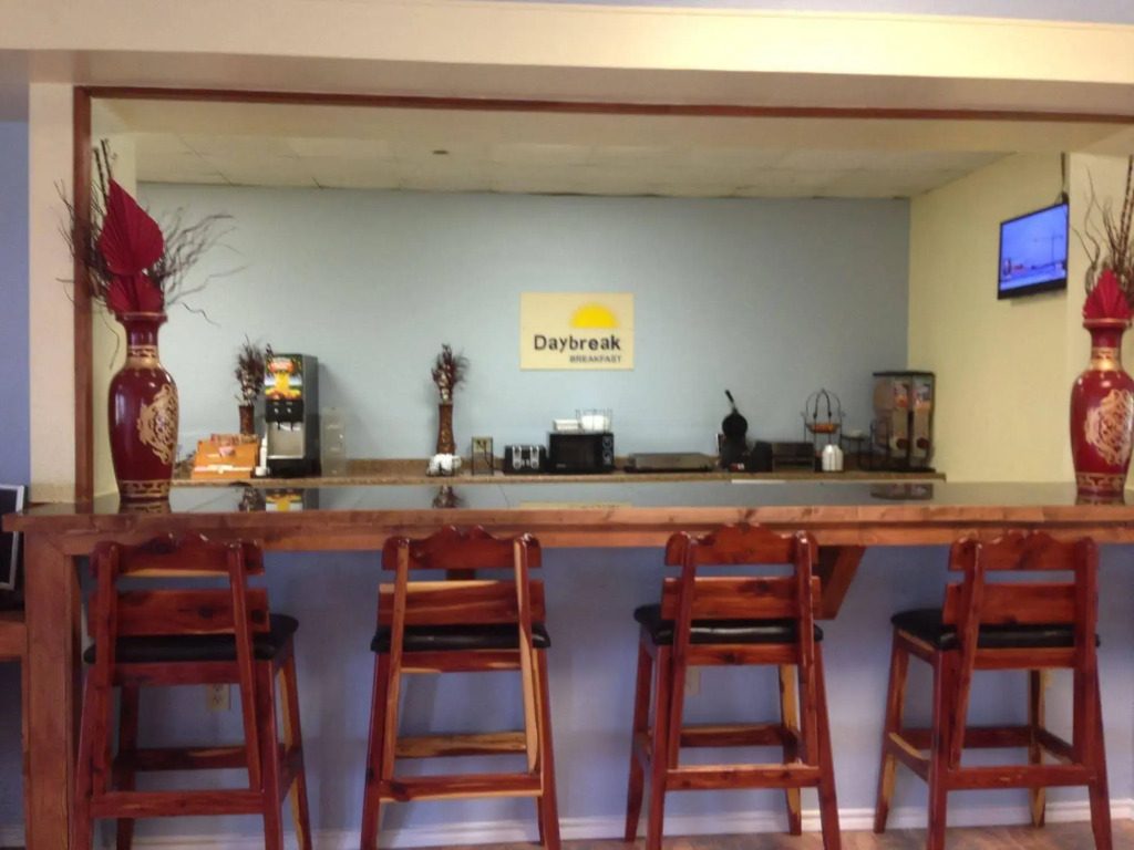 Executive Inn Mount Pleasant