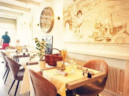 Logis Hôtel-Restaurant La Sapinière