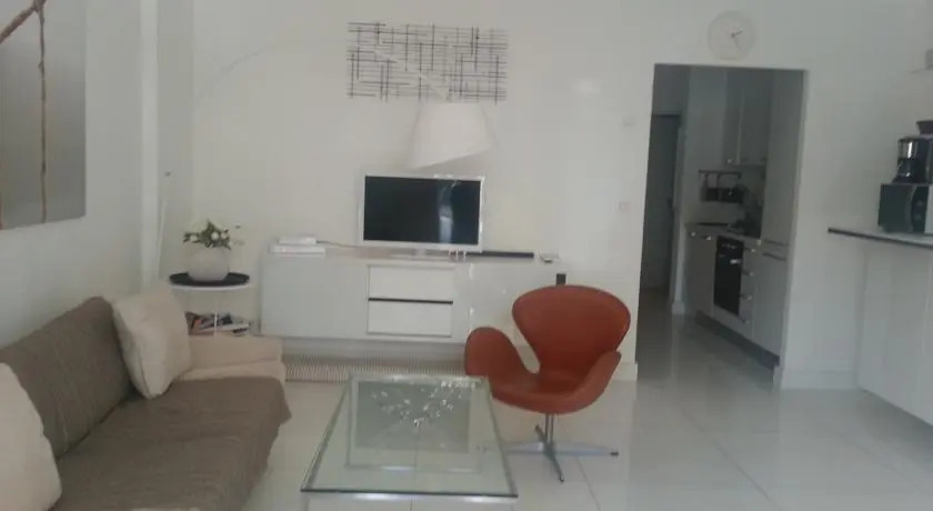 Home Rental Croisette Two Bedroom 80