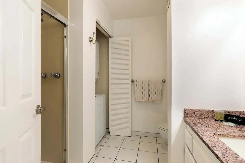Plan Your Hawaii Vacay at Grace's Oasis!