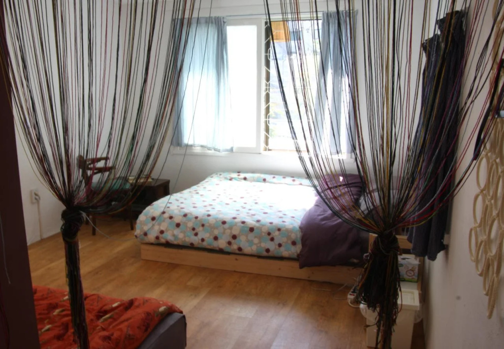 V Mansion Guesthouse
