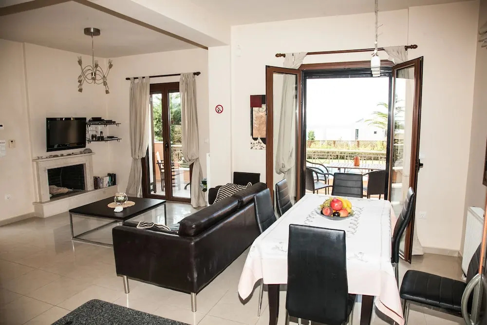 Villa Aethra