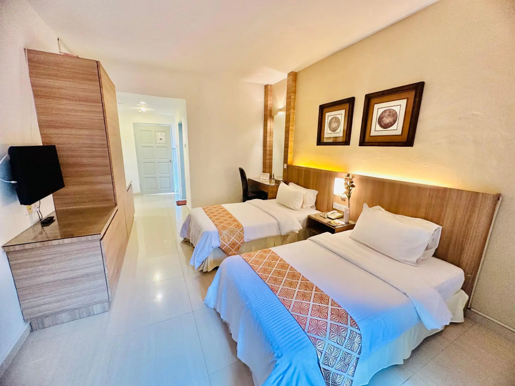 Rompin Beach Resorts