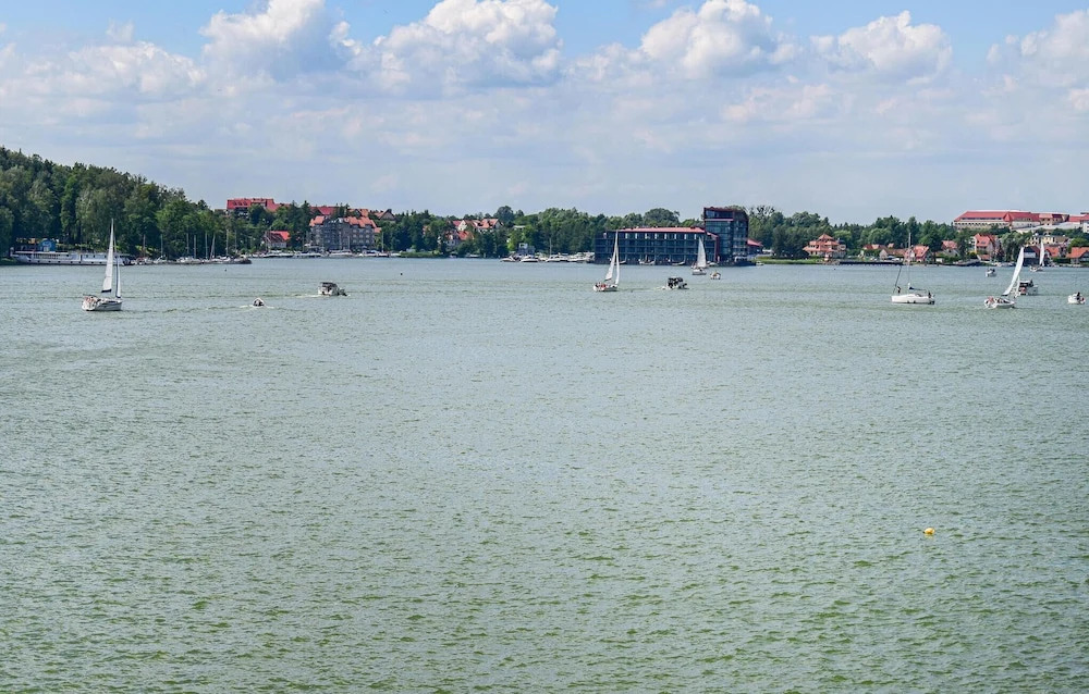Awesome apartment in Mikolajki with WiFi
