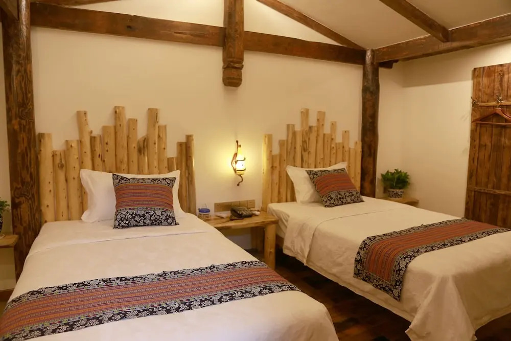 Xiangxi Cultural Inn in the Dream