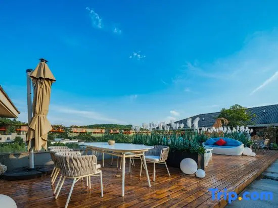 Huazhu Luxury · Yixing Xinran Bieyuan (Yunhu Scenic Area Store)