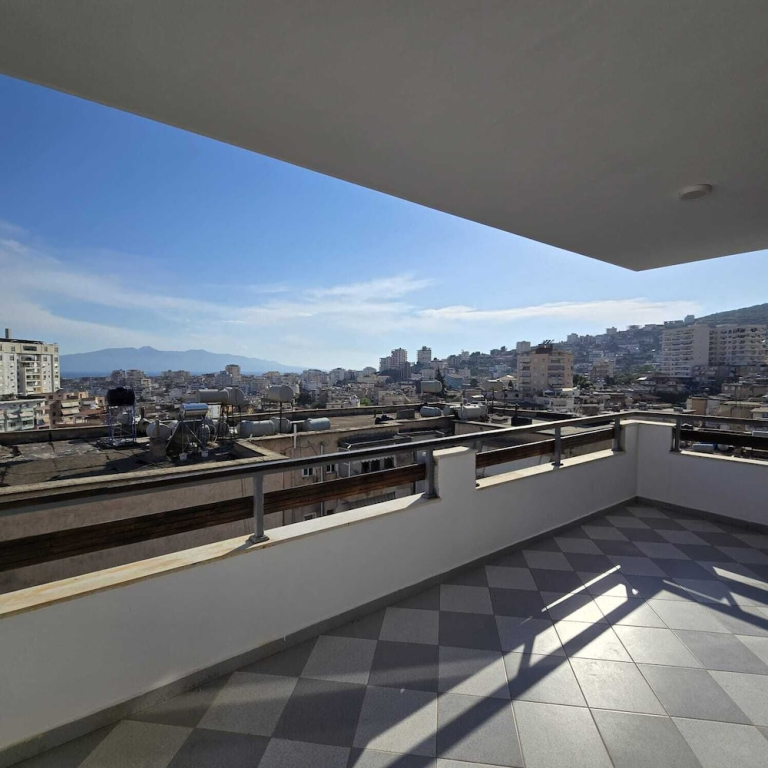Lazy Roo Hostel Saranda