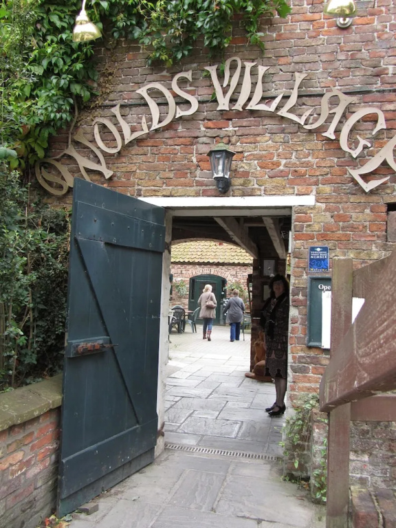 Wolds Village Hotel